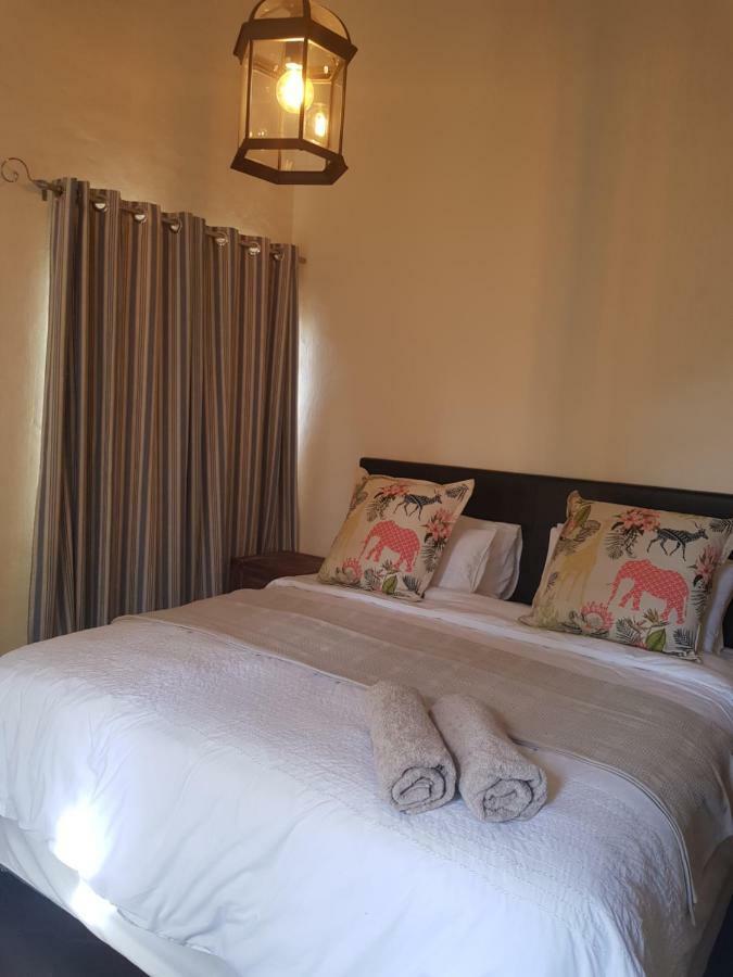 Airport Tower Lodge Kempton Park Eksteriør bilde